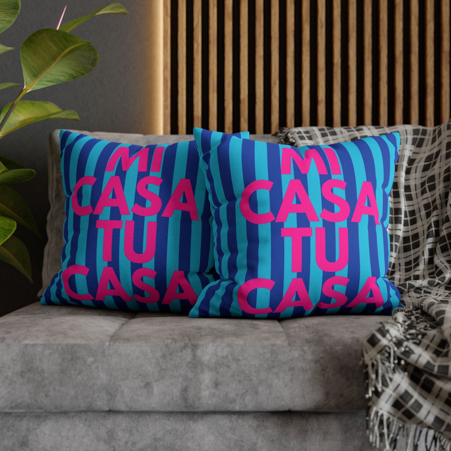Mi Casa Tu Casa Pillow Cover