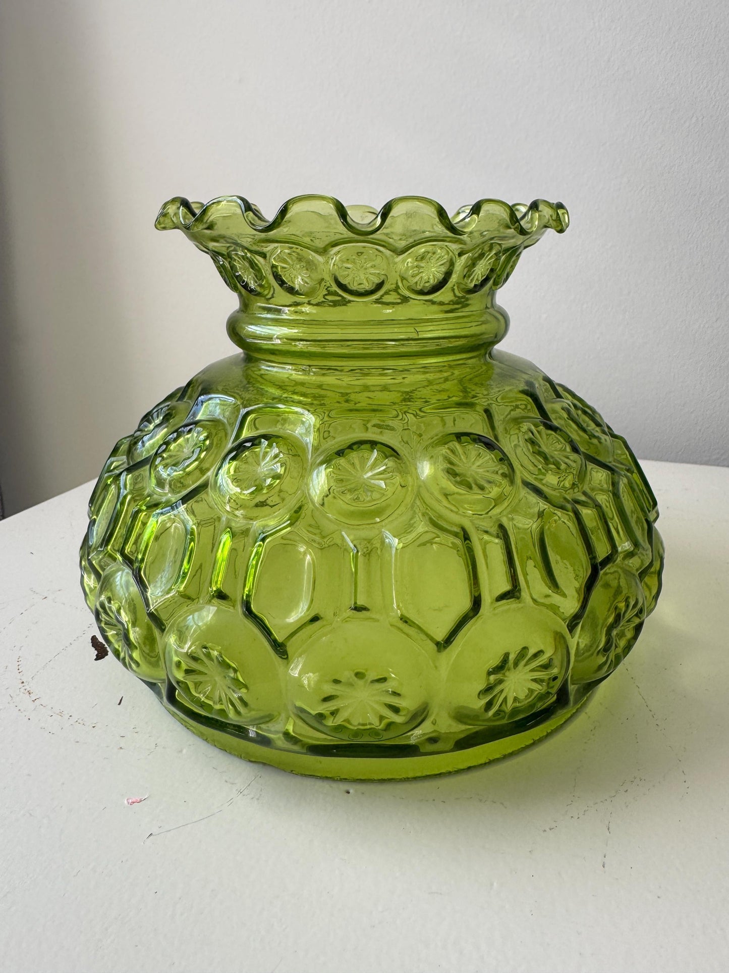 Vintage LE Smith Moon Stars Green Glass Crimp Top Hurrican Lamp Shade 7" Fitter - Gone with the Wind Lamp Shade, NOS Green 7" Glass Shade
