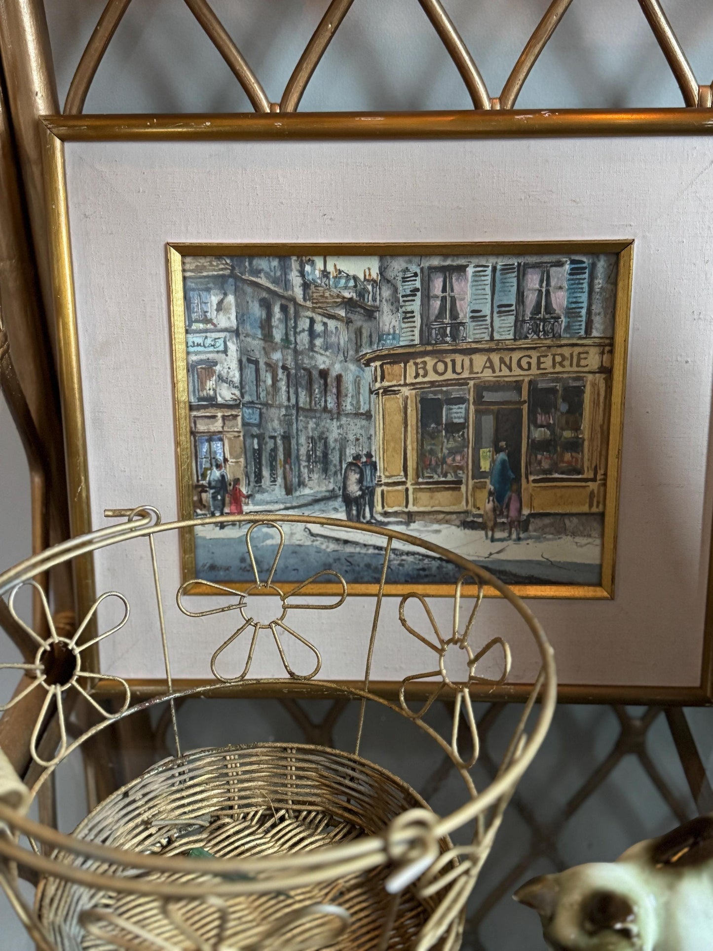 Vintage Wire Basket with Unique Daisies Design, Decorative Wire Farmhouse Décor, Country Home, Farmhouse Chic Boho Home Decor