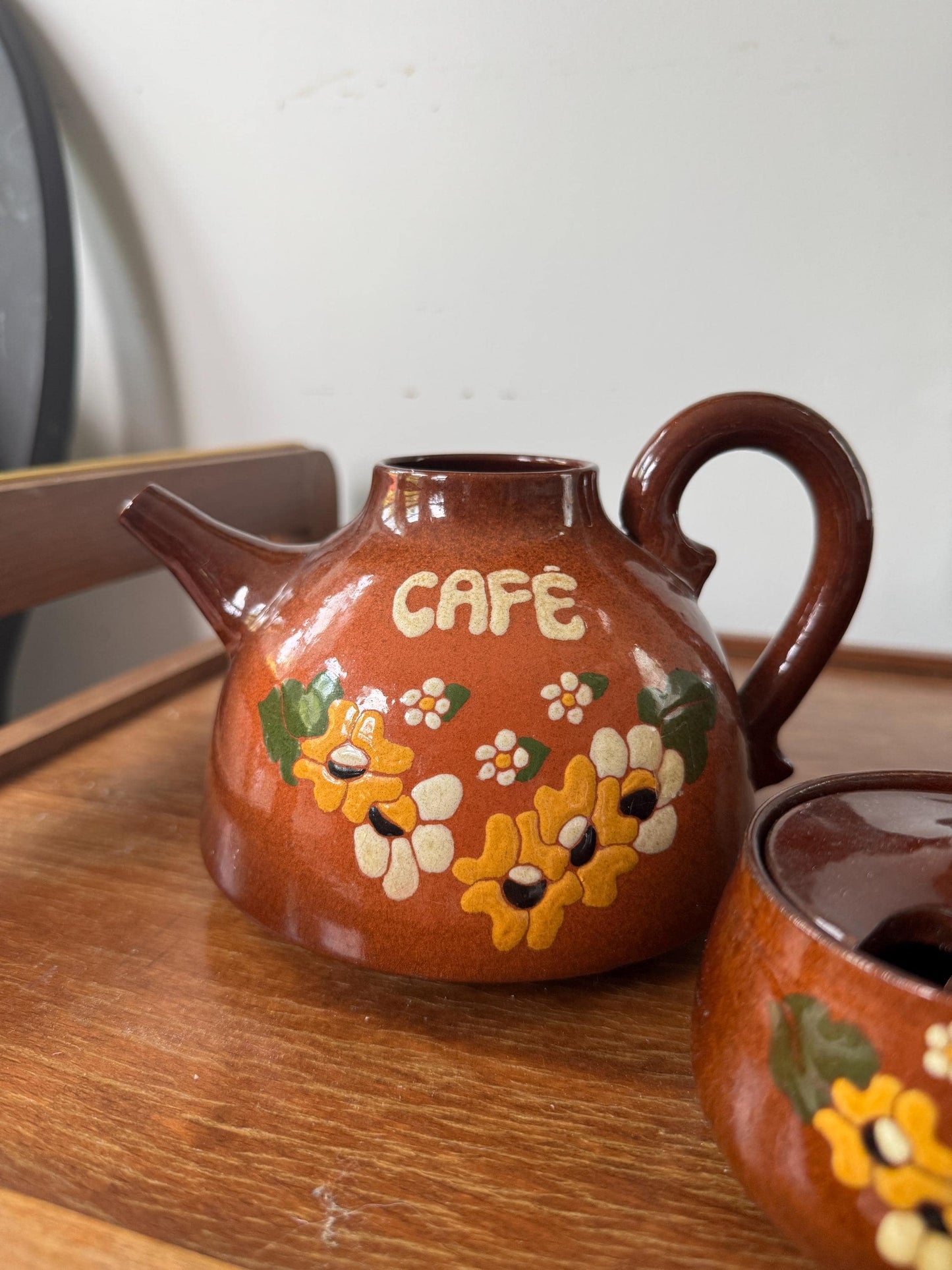 Vintage Hand Painted Ceramic Teapot Set Creamer Sugar Bowl, Coffee Milk, Cafe Liete Bowl, 70s Boho Kitchen Hippie Diasy Ceramic Pottery