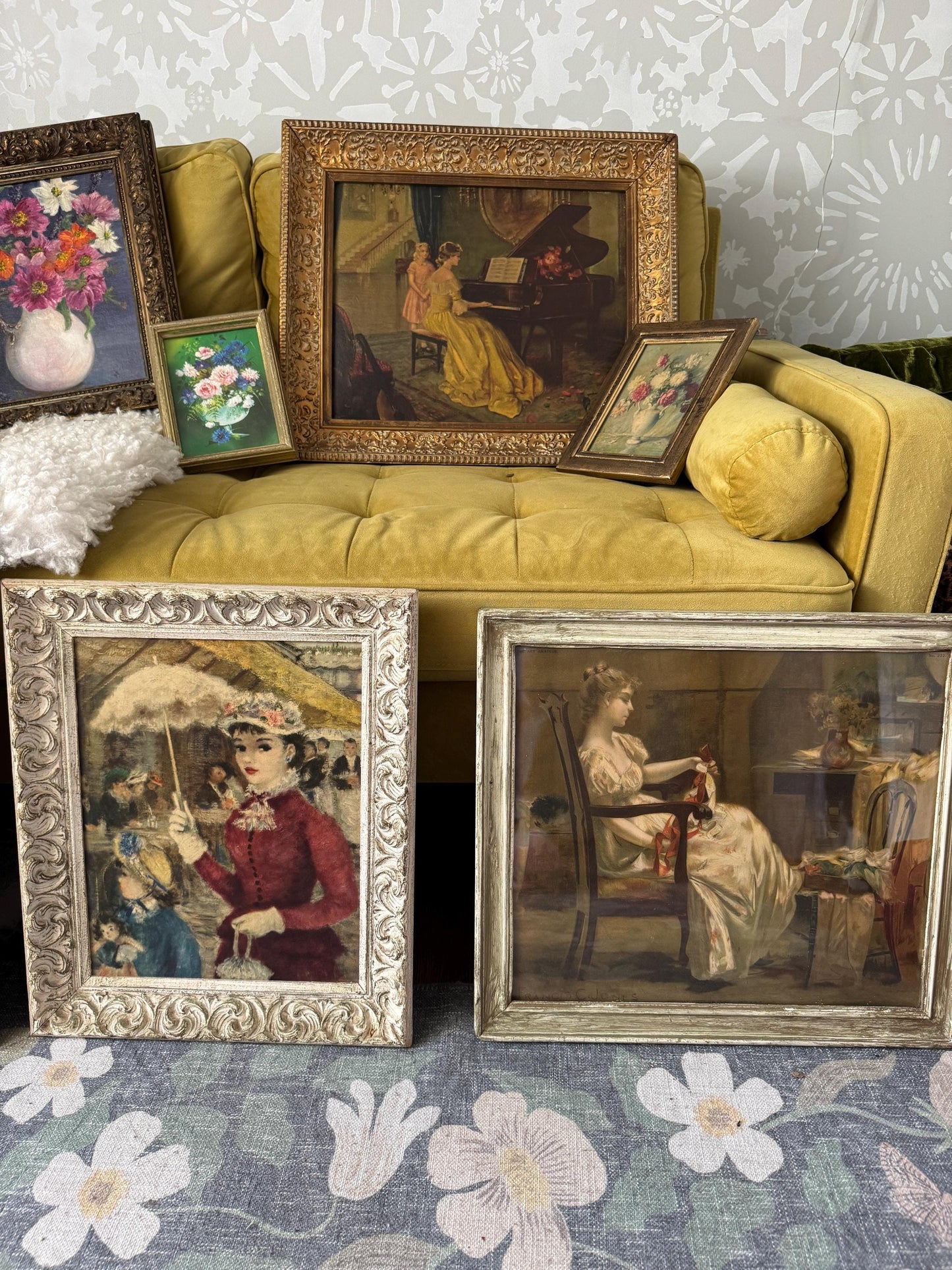 Original Floral Bouqeut Still Life Oil Painting Framed, Vintage Floral Wall Art Wildflower Oil Painting, Ornate Gold Carved Flower Frame