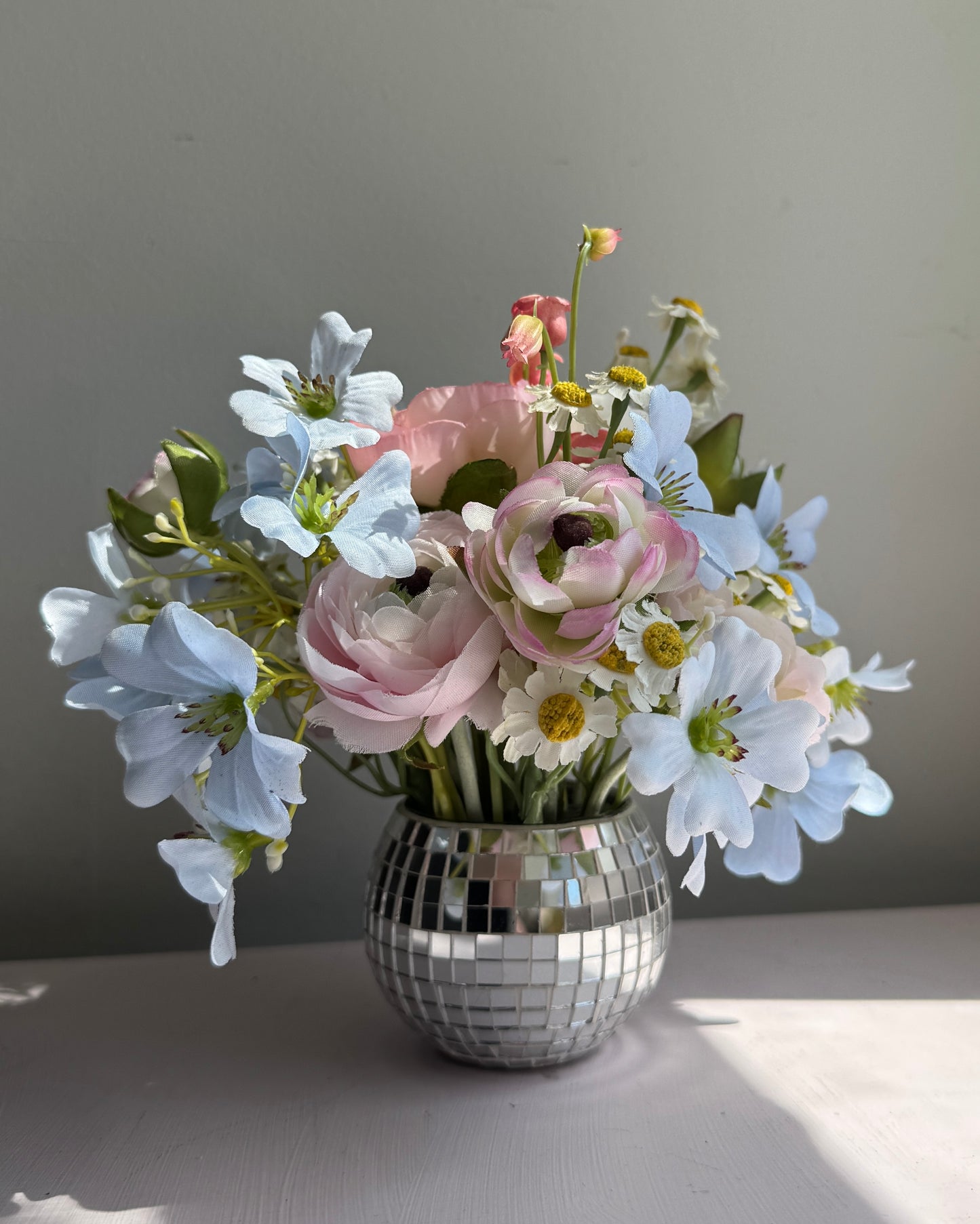 Ranunculus Reverie - XSmall with Palm & Butterfly