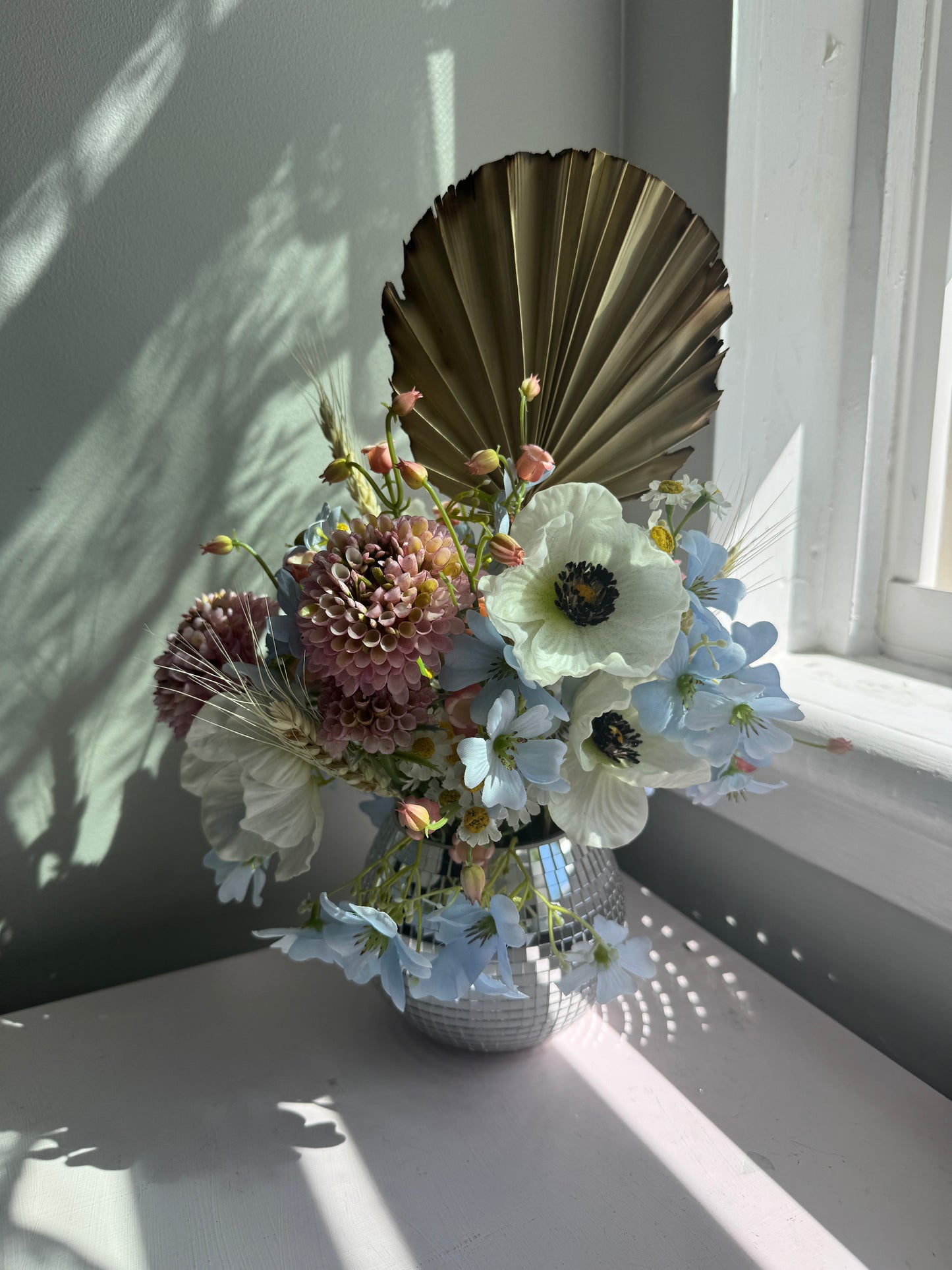 Poppy Skye - Large with Palm