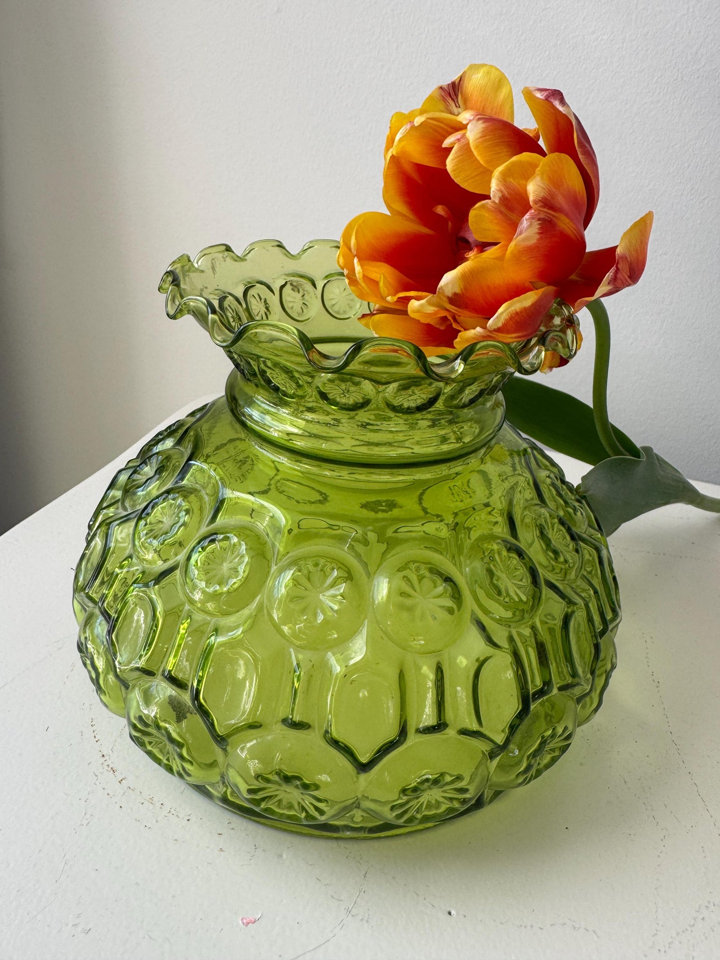 Vintage LE Smith Moon Stars Green Glass Crimp Top Hurrican Lamp Shade 7" Fitter - Gone with the Wind Lamp Shade, NOS Green 7" Glass Shade