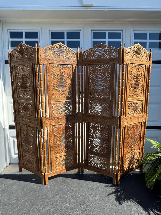 Anglo Indian Teak Hand Carved Pierced Wood Ornate Screen Room 4 Panel Divider Gold inlay 6ft, Early 20th Century Style Pierced Anglo Indian