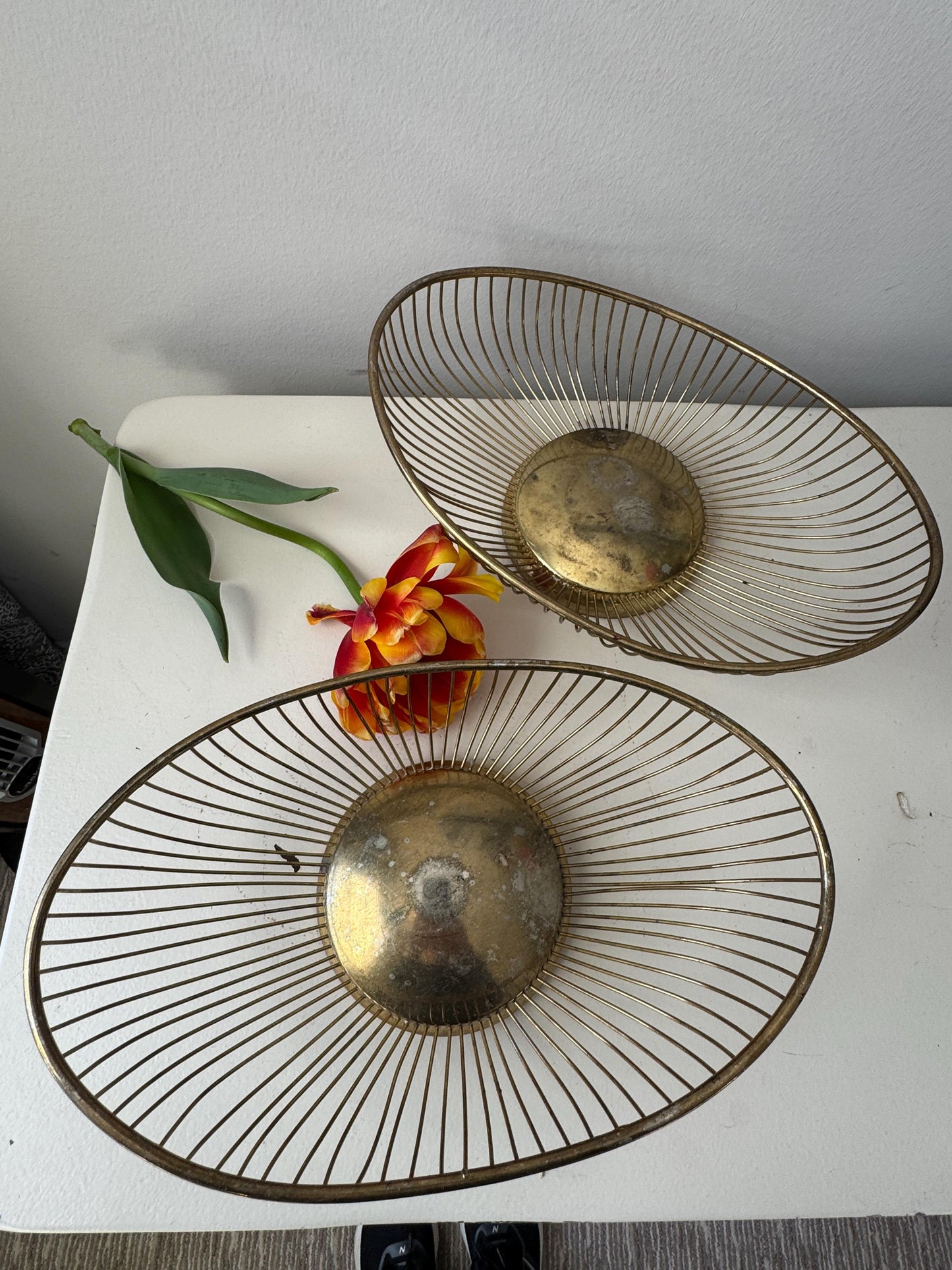 Vintage Retro 1980s Leonard sterling Silverplated Gold Wire fruit bowl Basket Vintage Gold Metal Serving Basket Bread Fruit Vegetable Basket