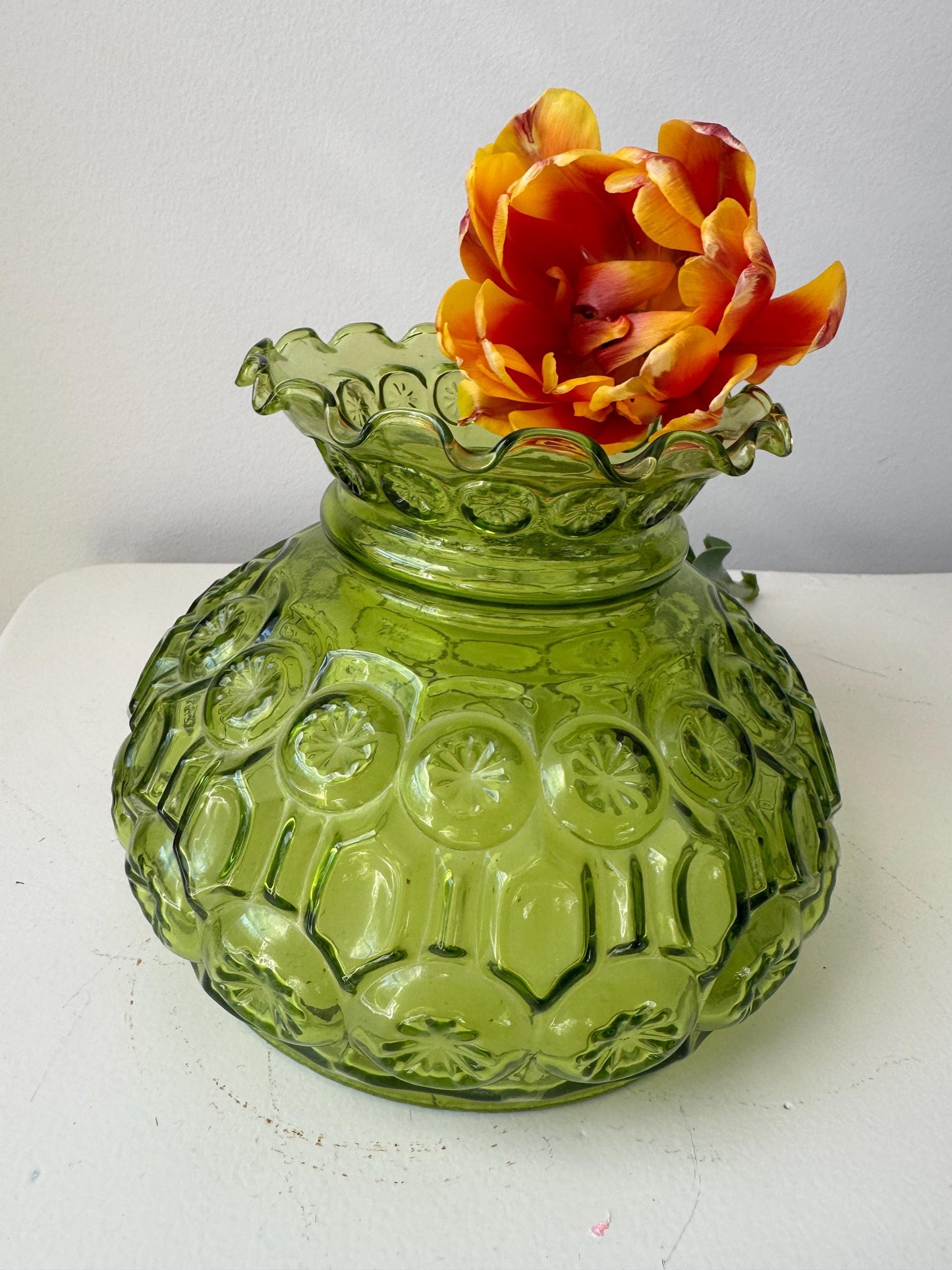 Vintage LE Smith Moon Stars Green Glass Crimp Top Hurrican Lamp Shade 7" Fitter - Gone with the Wind Lamp Shade, NOS Green 7" Glass Shade