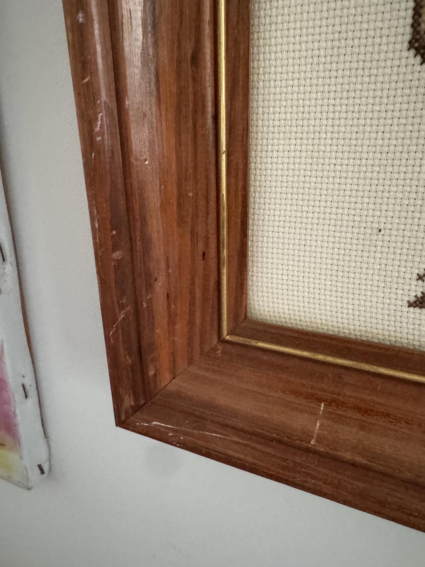 Vintage Golden Retriever Needlepoint Heavy Wood Frame, Golden Dog Needlepoint Wall Art Hand Cross Stitch Embroidery 1950 Dog , 8x 10